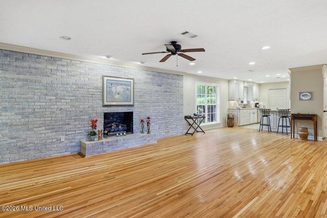 137 Lakeview Drive, Madison, MS 39110