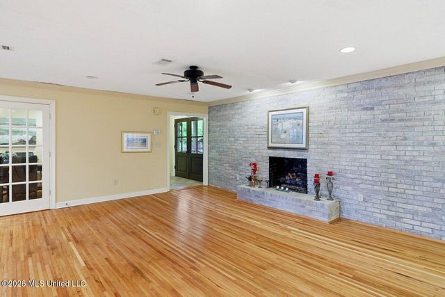 137 Lakeview Drive, Madison, MS 39110