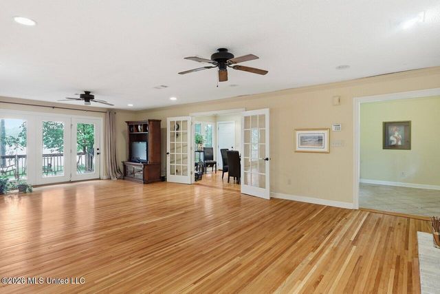 137 Lakeview Drive, Madison, MS 39110