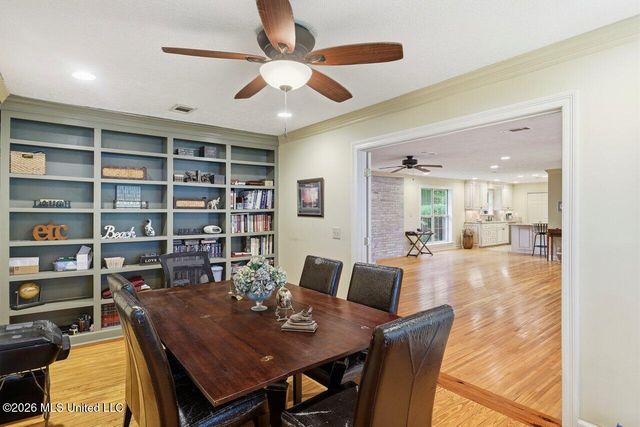 137 Lakeview Drive, Madison, MS 39110