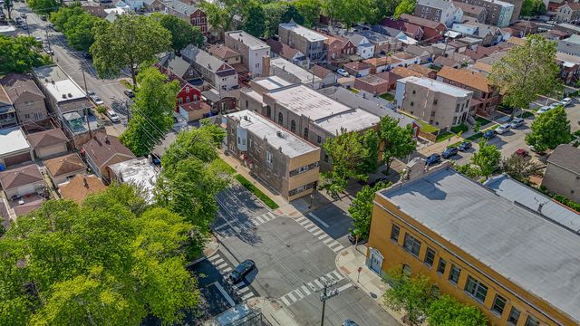 2958 S Lowe Avenue, Chicago, IL 60616
