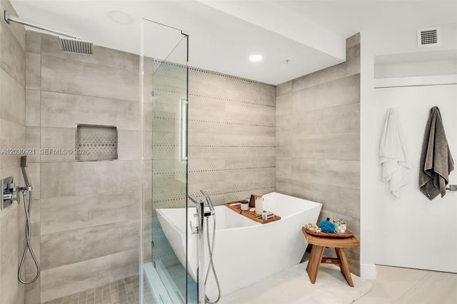 1500 Ocean Drive 707, Miami Beach, FL 33139
