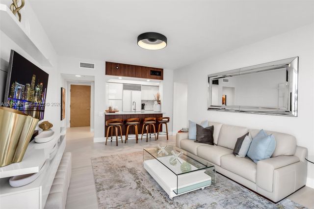 1500 Ocean Drive 707, Miami Beach, FL 33139
