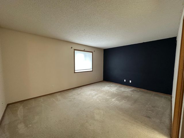 6060 Bennett Court S, Fargo, ND 58104