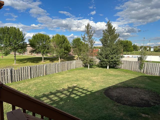 6060 Bennett Court S, Fargo, ND 58104