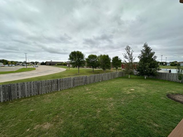 6060 Bennett Court S, Fargo, ND 58104
