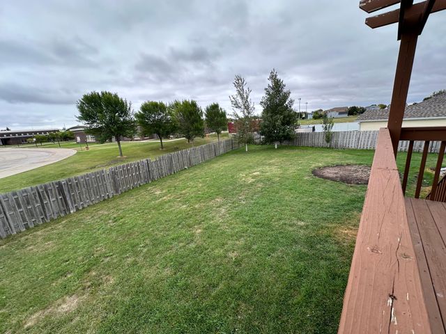 6060 Bennett Court S, Fargo, ND 58104