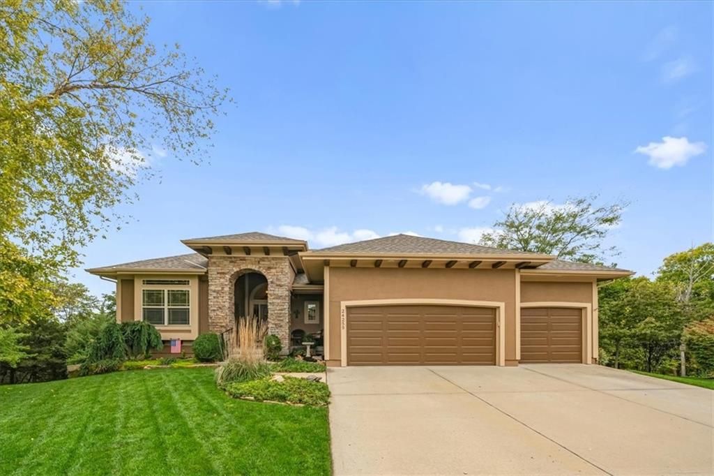 24255 W 123rd Terrace, Olathe, KS 66061