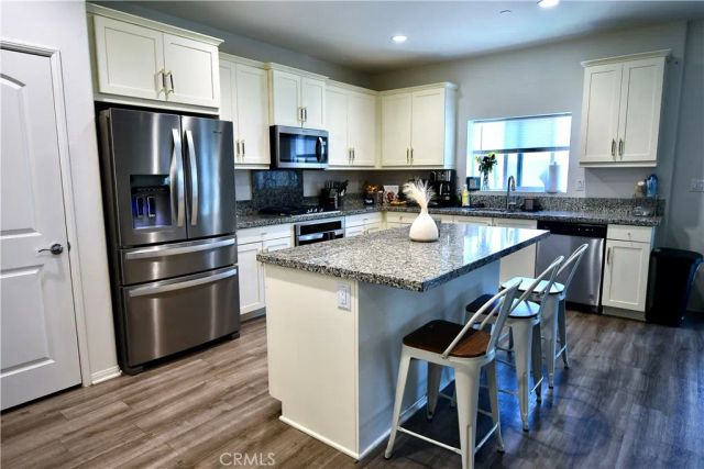 11387 Quail Hollow, Victorville, CA 92392
