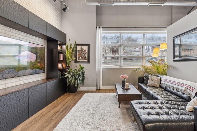 111 E Franklin Avenue 205, Minneapolis, MN 55404