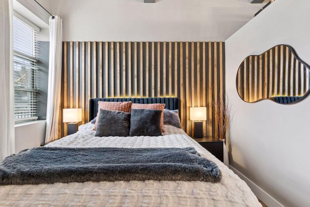 111 E Franklin Avenue 205, Minneapolis, MN 55404