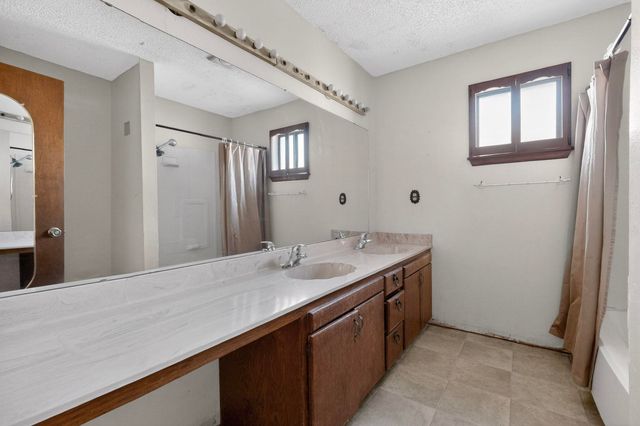 724 Elko Avenue, Grants, NM 87020