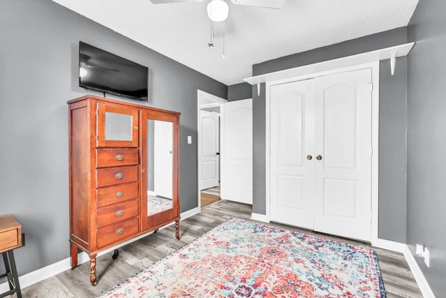 100 Bowers Ct, Oak Grove, KY 42262