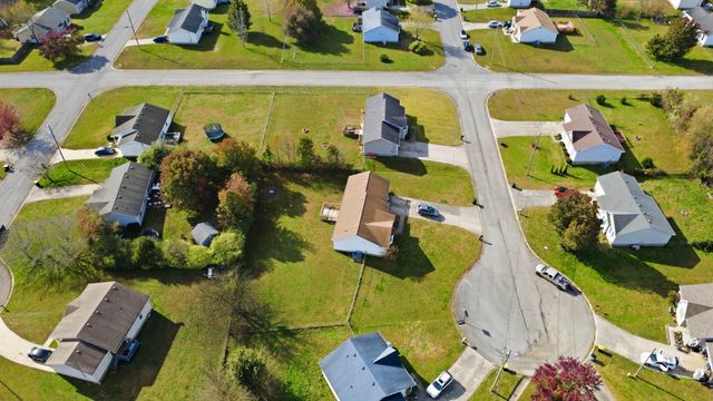 100 Bowers Ct, Oak Grove, KY 42262