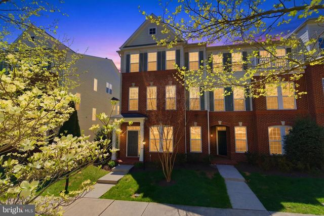 43676 CHICACOAN CREEK SQ, Leesburg, VA 20176
