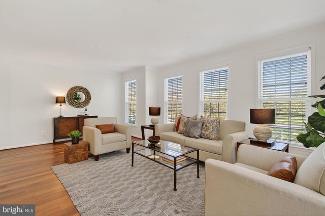 43676 CHICACOAN CREEK SQ, Leesburg, VA 20176