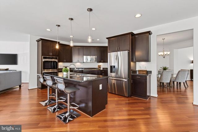 43676 CHICACOAN CREEK SQ, Leesburg, VA 20176