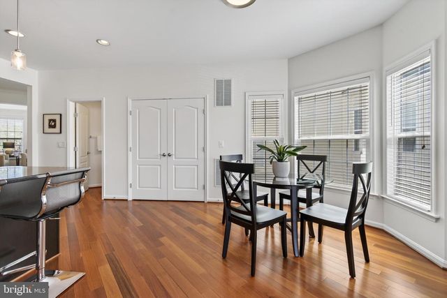 43676 CHICACOAN CREEK SQ, Leesburg, VA 20176