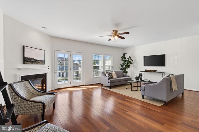 43676 CHICACOAN CREEK SQ, Leesburg, VA 20176