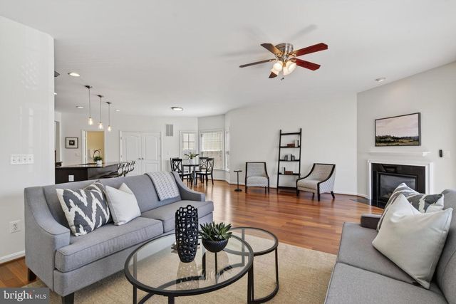43676 CHICACOAN CREEK SQ, Leesburg, VA 20176