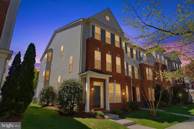 43676 CHICACOAN CREEK SQ, Leesburg, VA 20176