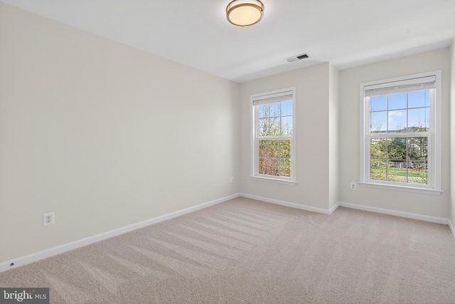 43676 CHICACOAN CREEK SQ, Leesburg, VA 20176