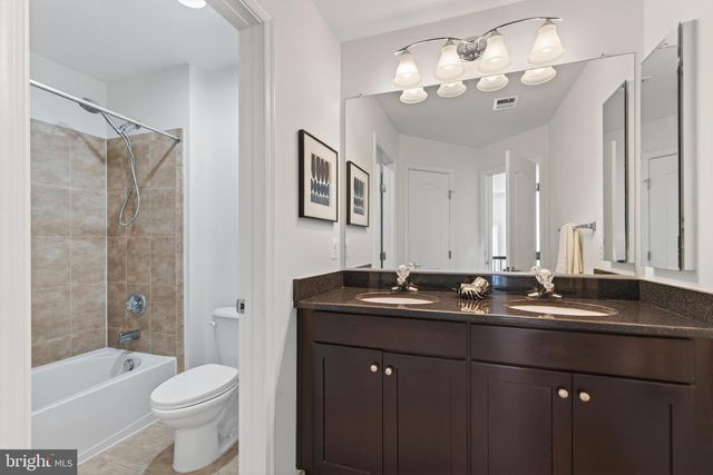 43676 CHICACOAN CREEK SQ, Leesburg, VA 20176