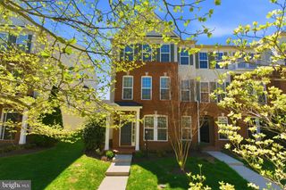 43676 CHICACOAN CREEK SQ, Leesburg, VA 20176