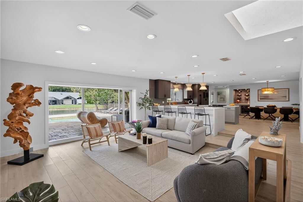 2341 MAYFIELD CT 8, NAPLES, FL 34105 — photo 4