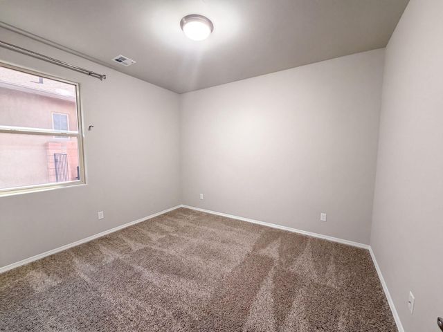 6384 Red Falcon Drive NE, Rio Rancho, NM 87144