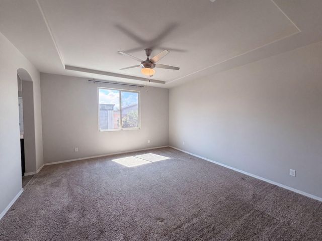 6384 Red Falcon Drive NE, Rio Rancho, NM 87144