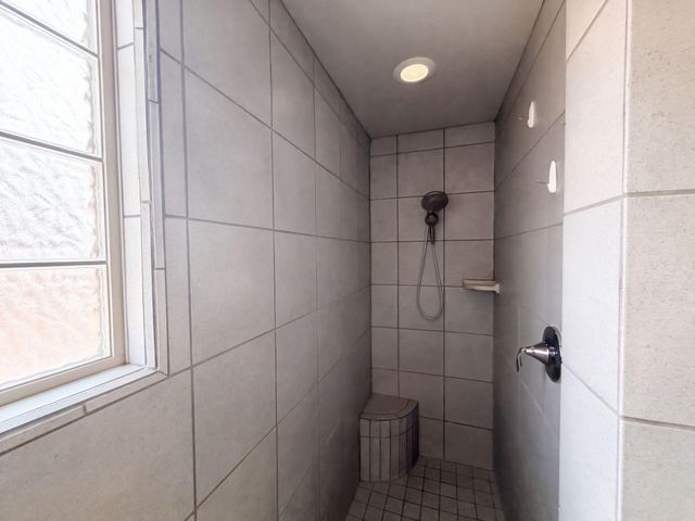 6384 Red Falcon Drive NE, Rio Rancho, NM 87144