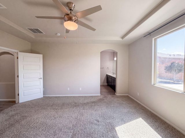 6384 Red Falcon Drive NE, Rio Rancho, NM 87144