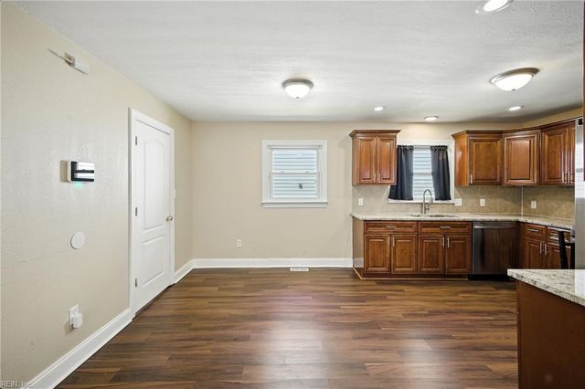 2826 Lens AVE, Norfolk, VA 23509