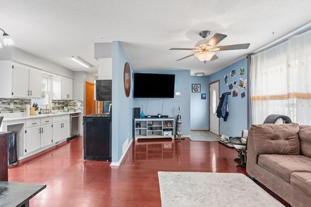 811 Page Street SW, Isanti, MN 55040