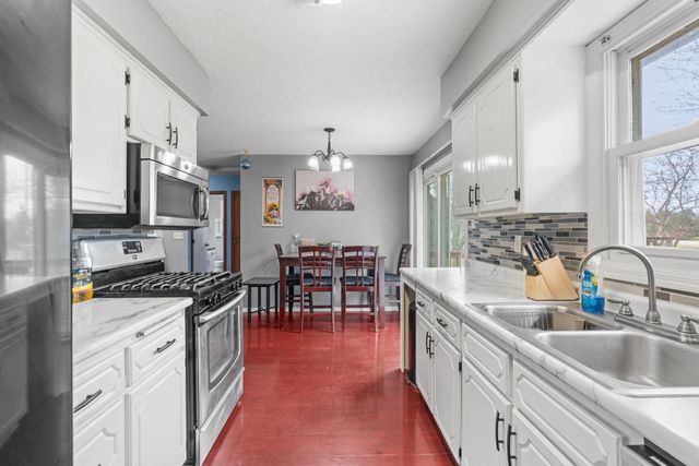 811 Page Street SW, Isanti, MN 55040