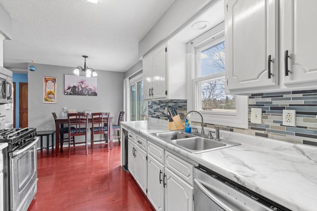 811 Page Street SW, Isanti, MN 55040