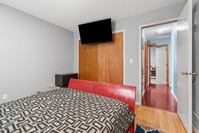 811 Page Street SW, Isanti, MN 55040