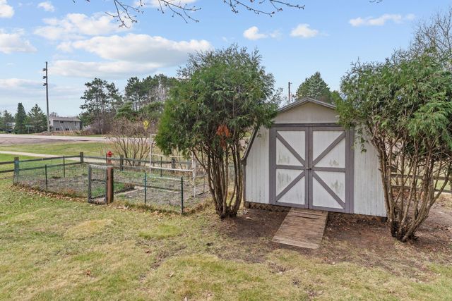 811 Page Street SW, Isanti, MN 55040