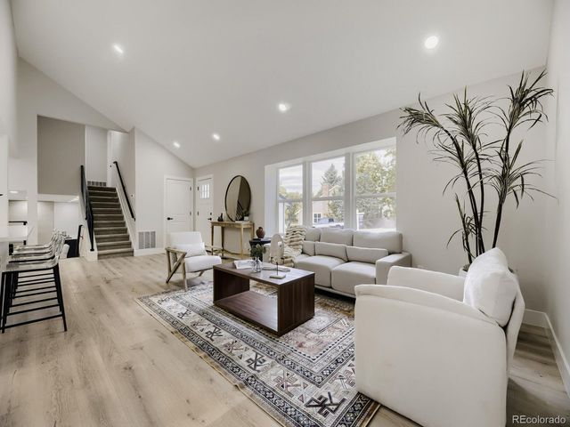 7711 S Rosemary Way, Centennial, CO 80112