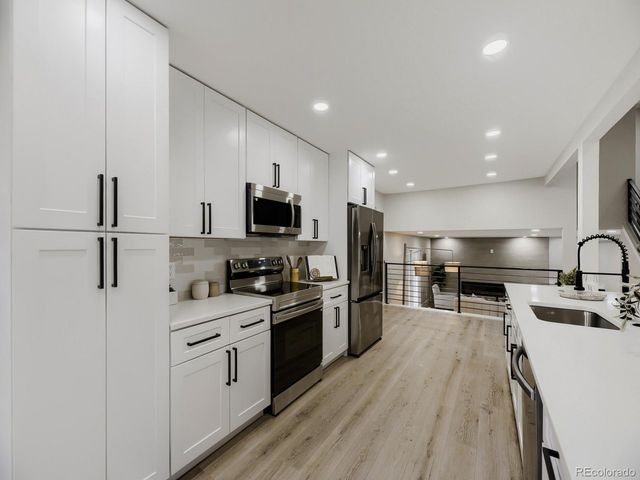 7711 S Rosemary Way, Centennial, CO 80112
