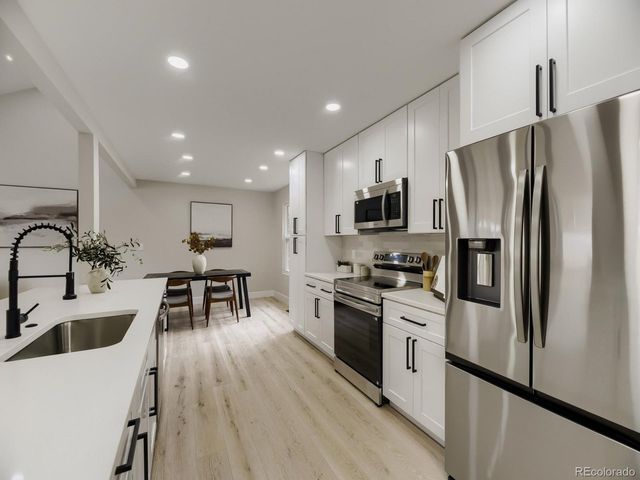 7711 S Rosemary Way, Centennial, CO 80112