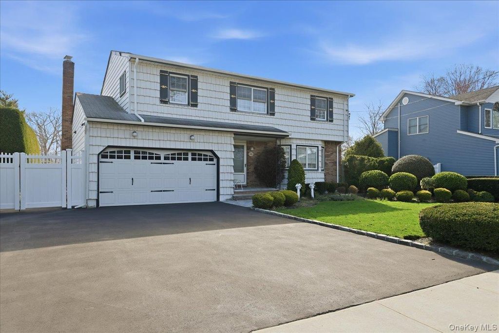 1385 Briard Street, Wantagh, NY 11793