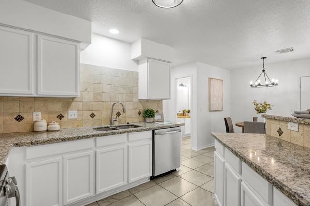 17602 S Summit Canyon Drive, Houston, TX 77095