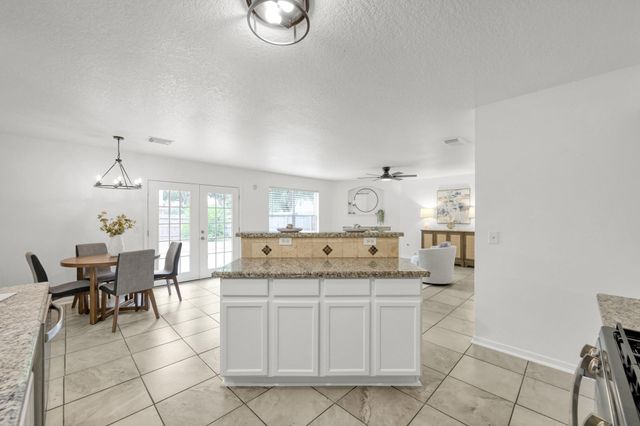 17602 S Summit Canyon Drive, Houston, TX 77095