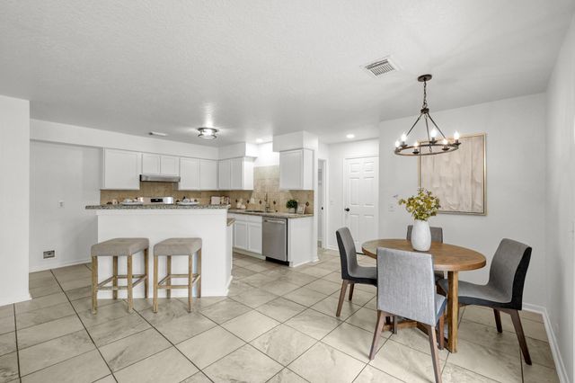 17602 S Summit Canyon Drive, Houston, TX 77095