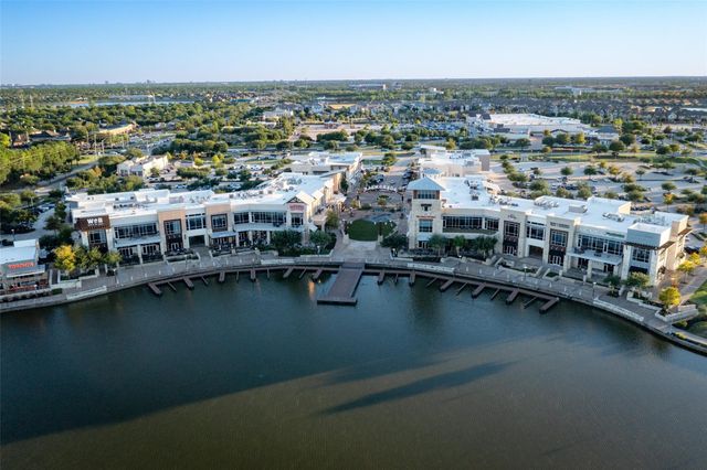 17602 S Summit Canyon Drive, Houston, TX 77095