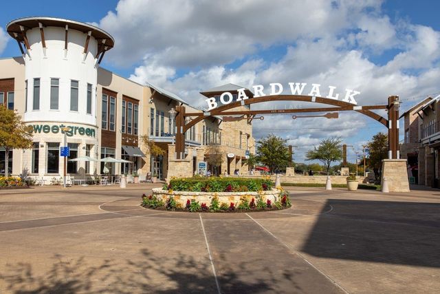 17602 S Summit Canyon Drive, Houston, TX 77095