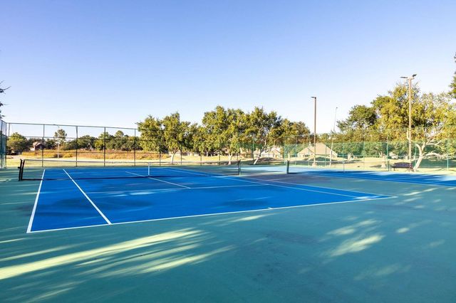 17602 S Summit Canyon Drive, Houston, TX 77095