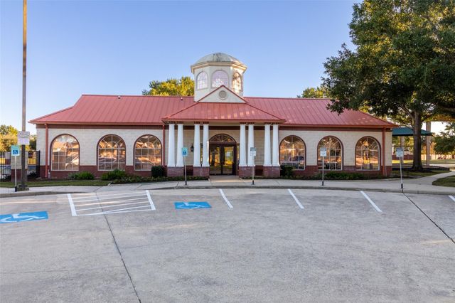 17602 S Summit Canyon Drive, Houston, TX 77095